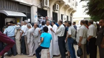 صرف معاشات نوفمبر 2025 يبكر في بنوك مصرية كبرى وتأثيره على المستفيدين